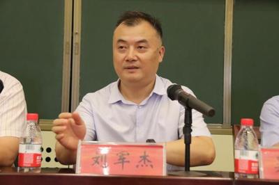 鞏義二中獲評(píng)“清華大學(xué)生源中學(xué)”，鞏義教育新起點(diǎn)